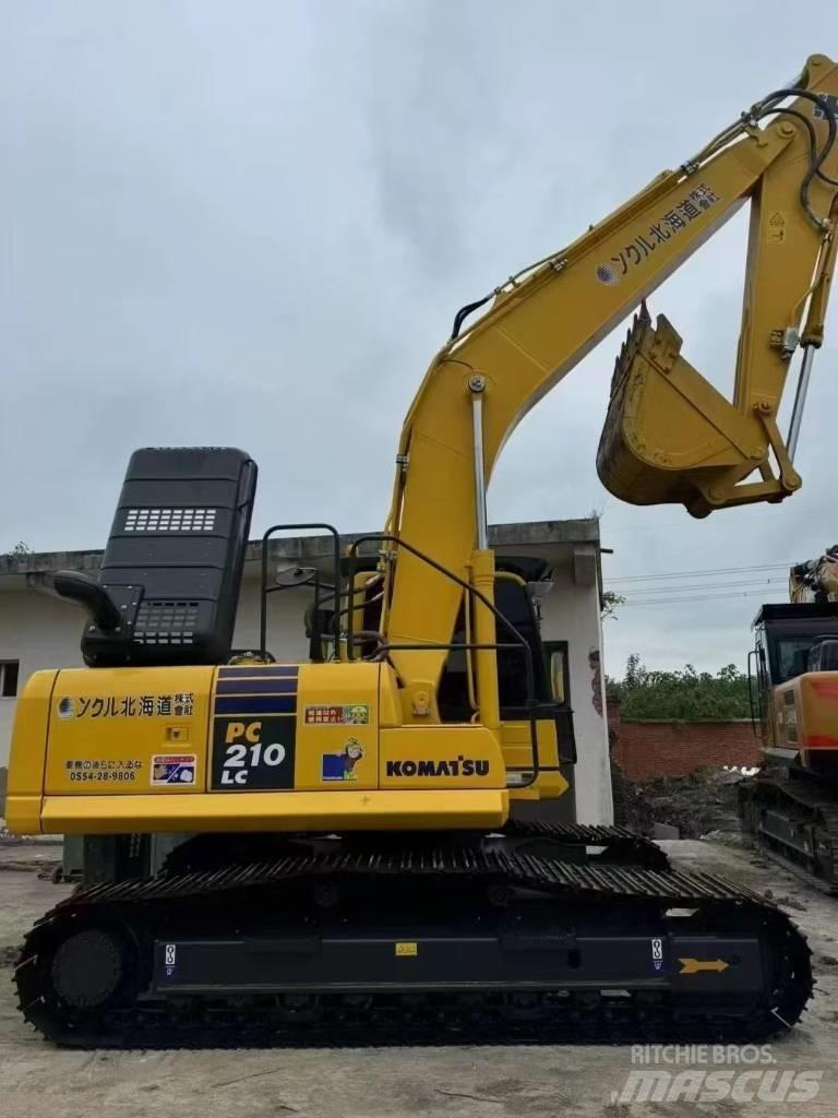 Komatsu 210LC-8 Pásová rýpadla
