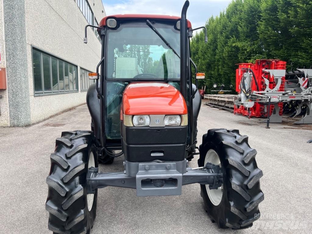 New Holland TN 55 D Traktory