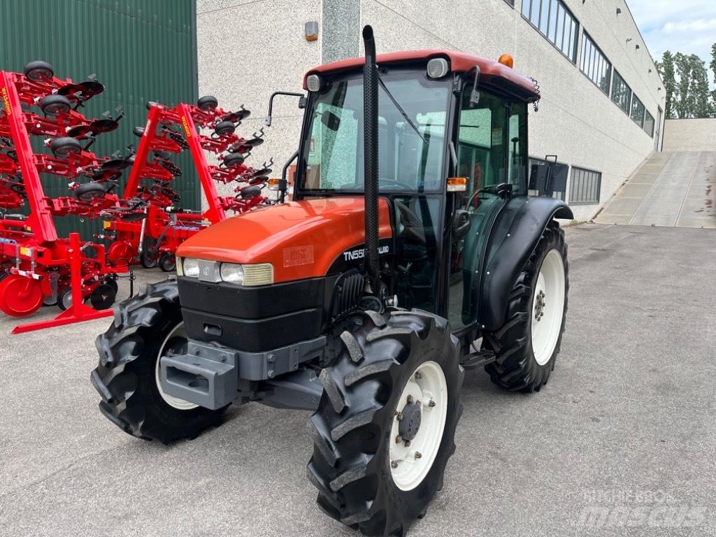 New Holland TN 55 D Traktory