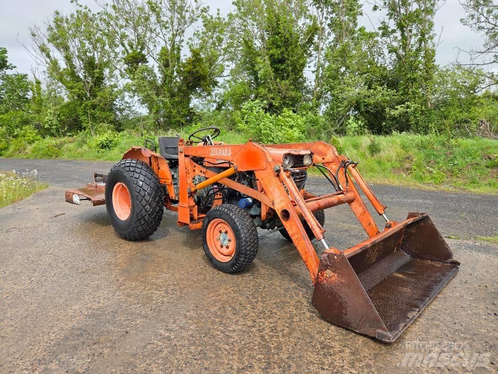 Kubota L 235 Kompaktní traktory
