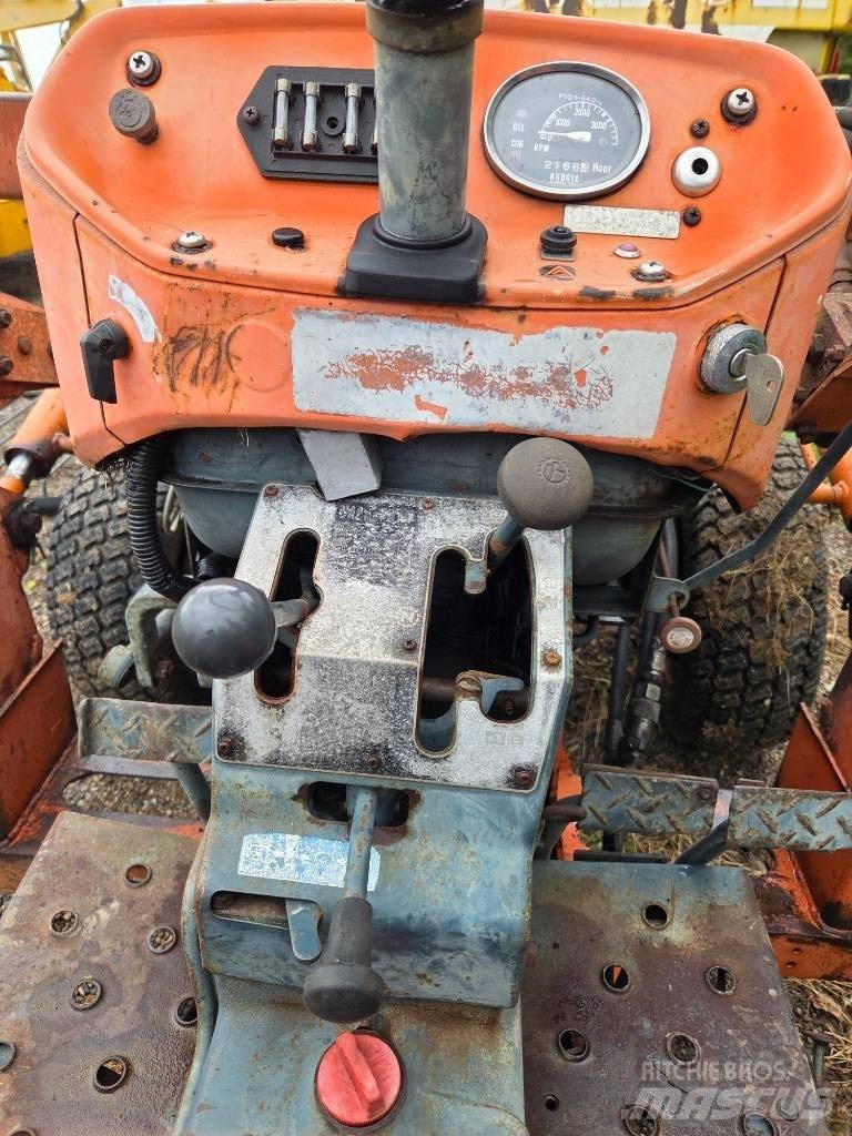 Kubota L 235 Kompaktní traktory