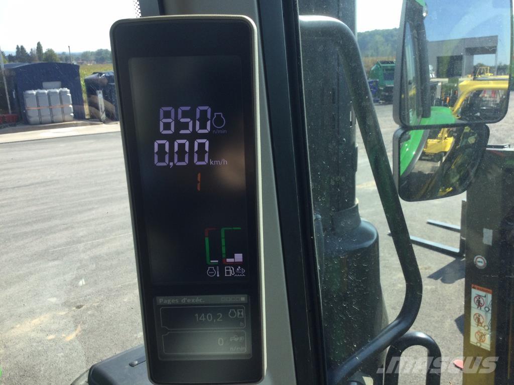 John Deere 6100M Traktory