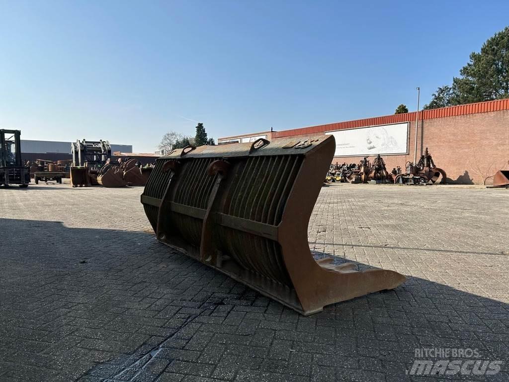  Onbekend UH-2700 Lopaty