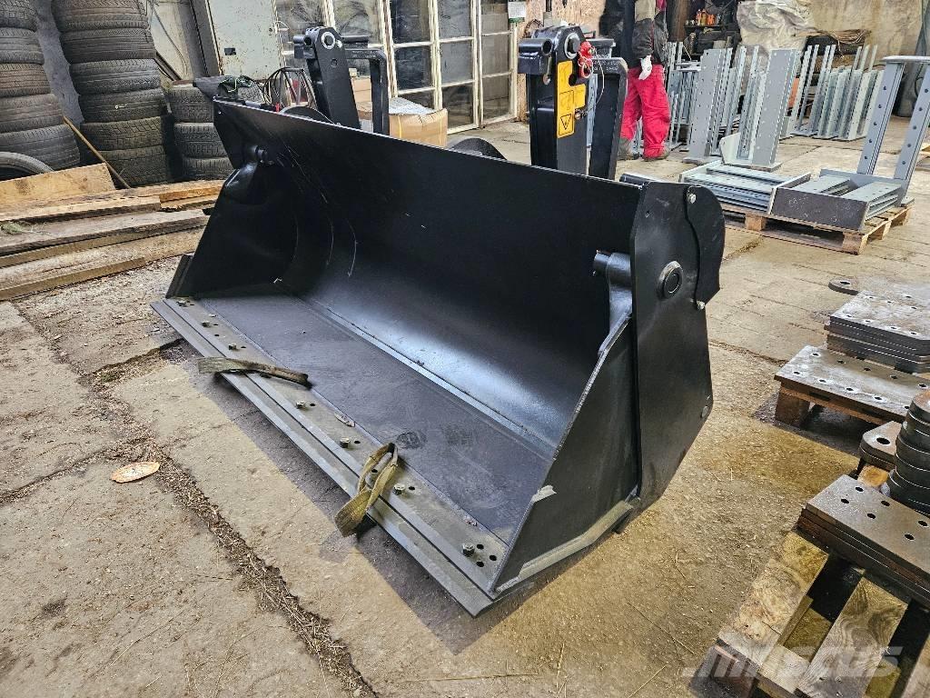 JCB 4 CX Lopaty