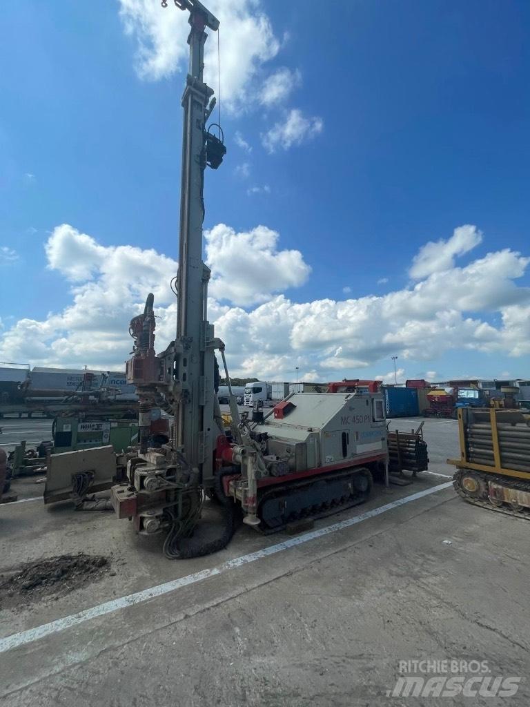 Comacchio MC 450 P1 Vodní vrtné soupravy