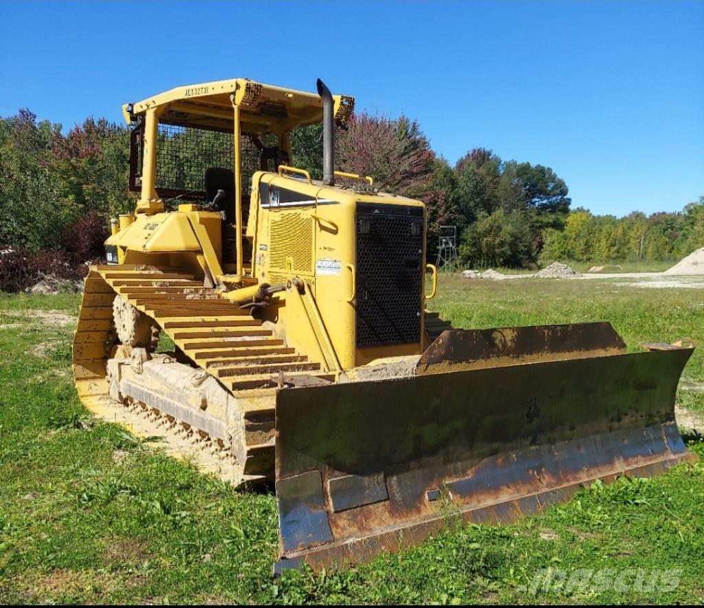 CAT D 6 N Pásové dozery