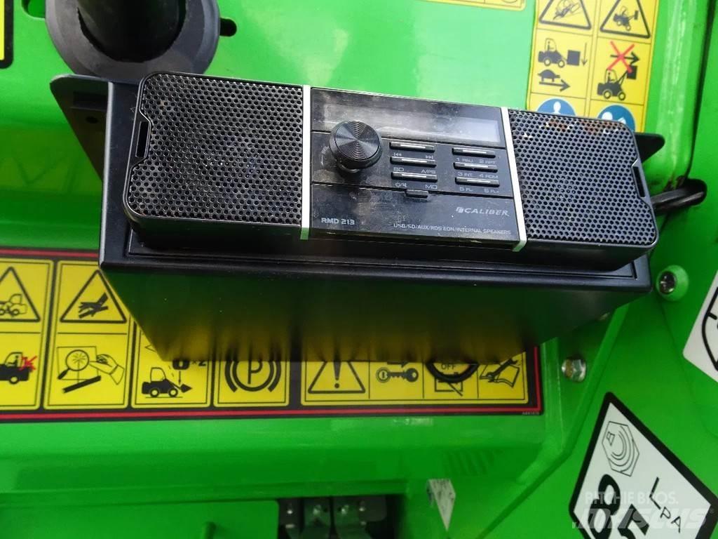 Avant 735 Teleskopické kolové nakladače