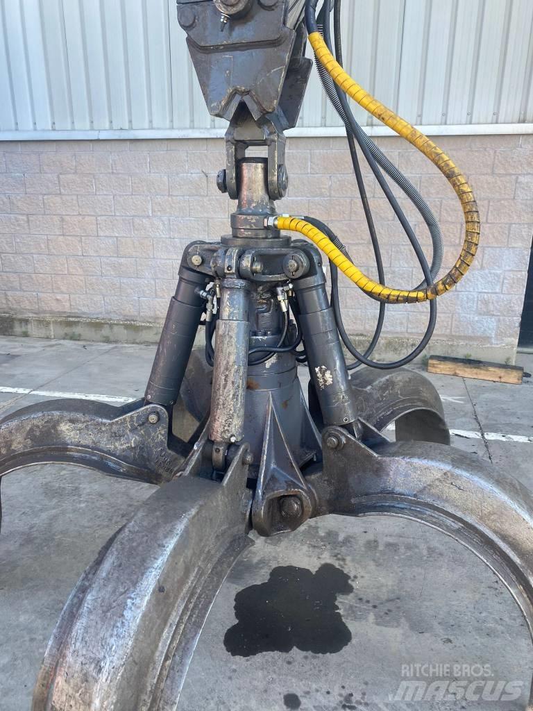 Fuchs MHL 331 Stroje pro manipulaci s odpadem