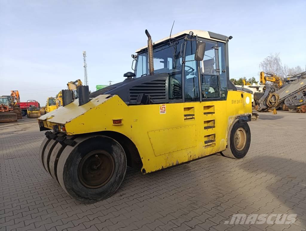 Bomag BW 24 R Pneumatikové válce