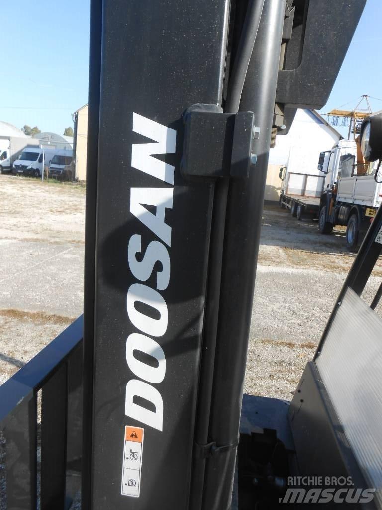 Doosan D50 SC-09 Dieselové vozíky