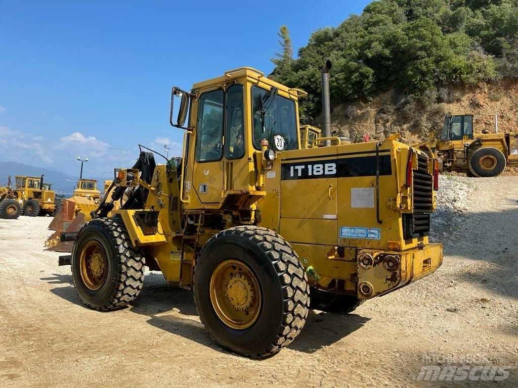 CAT IT 18 B Kolové nakladače