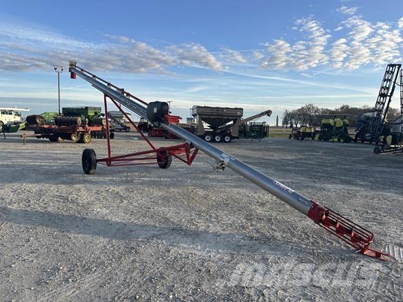 AGI WRX8-41 Mechanické secí stroje