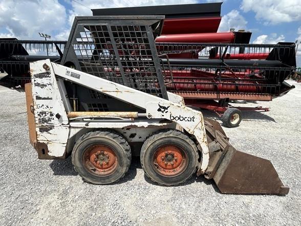 Bobcat 543B Smykem řízené nakladače