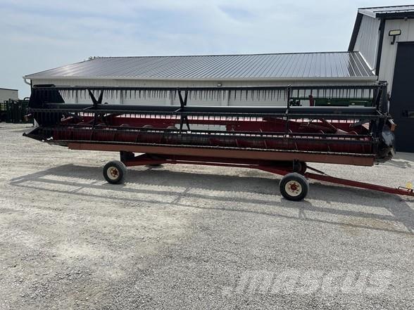 Case IH 1020 Kombajnové hlavice