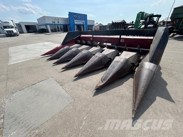 Case IH 1063 Kombajnové hlavice