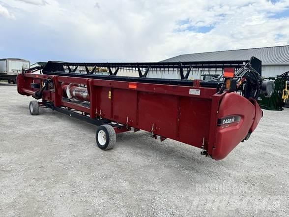 Case IH 3020 Kombajnové hlavice