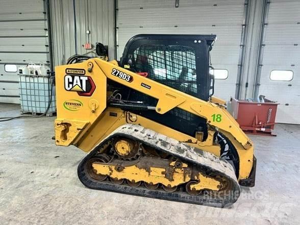 CAT 279D3 Smykem řízené nakladače