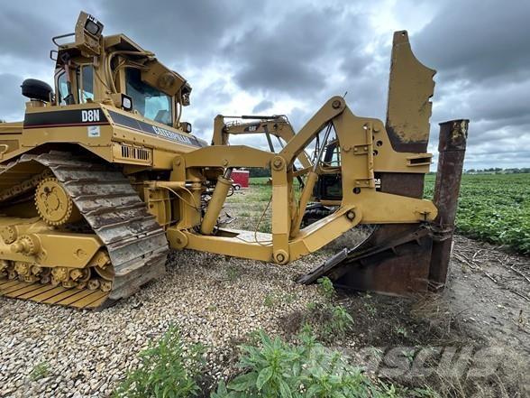 CAT D8N Pásové dozery