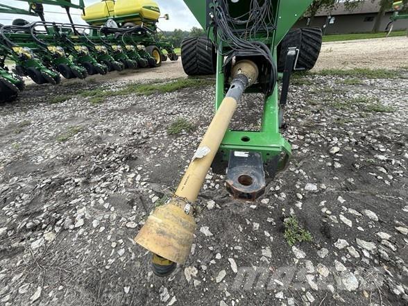 J&M 1326-22T Obilné návěsy