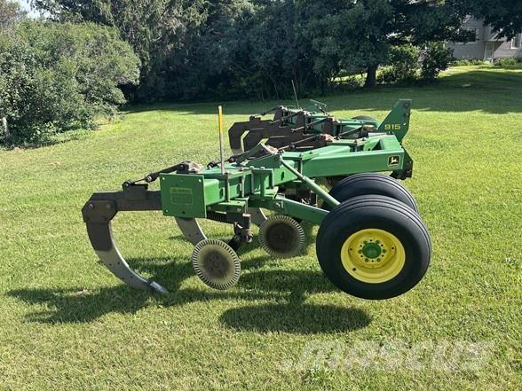 John Deere 915 Další stroje na zpracování půdy a příslušenství