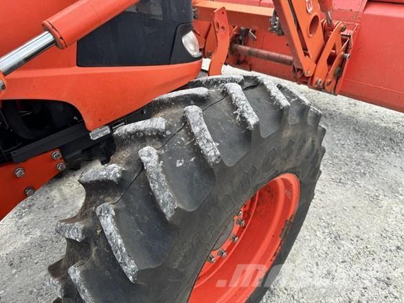 Kubota M110X Traktory