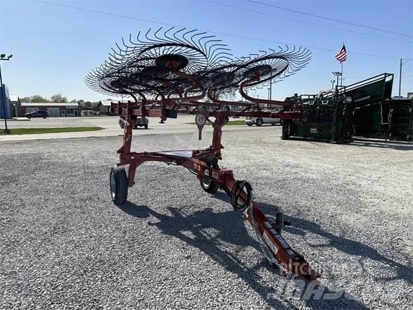 Rhino VR10 Obraceče a shrabovače sena