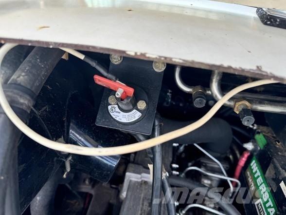 Terex PT80 Smykem řízené nakladače