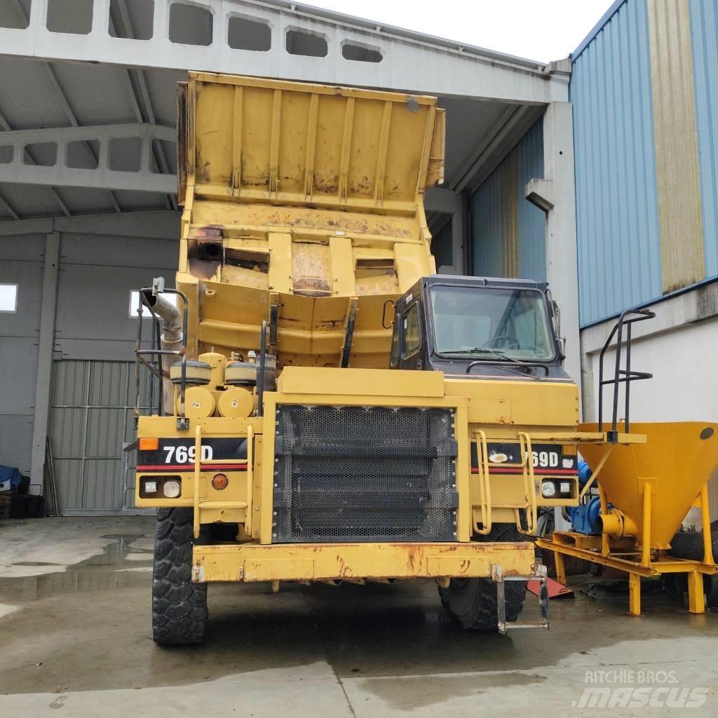 CAT 769 D Pevné dempry