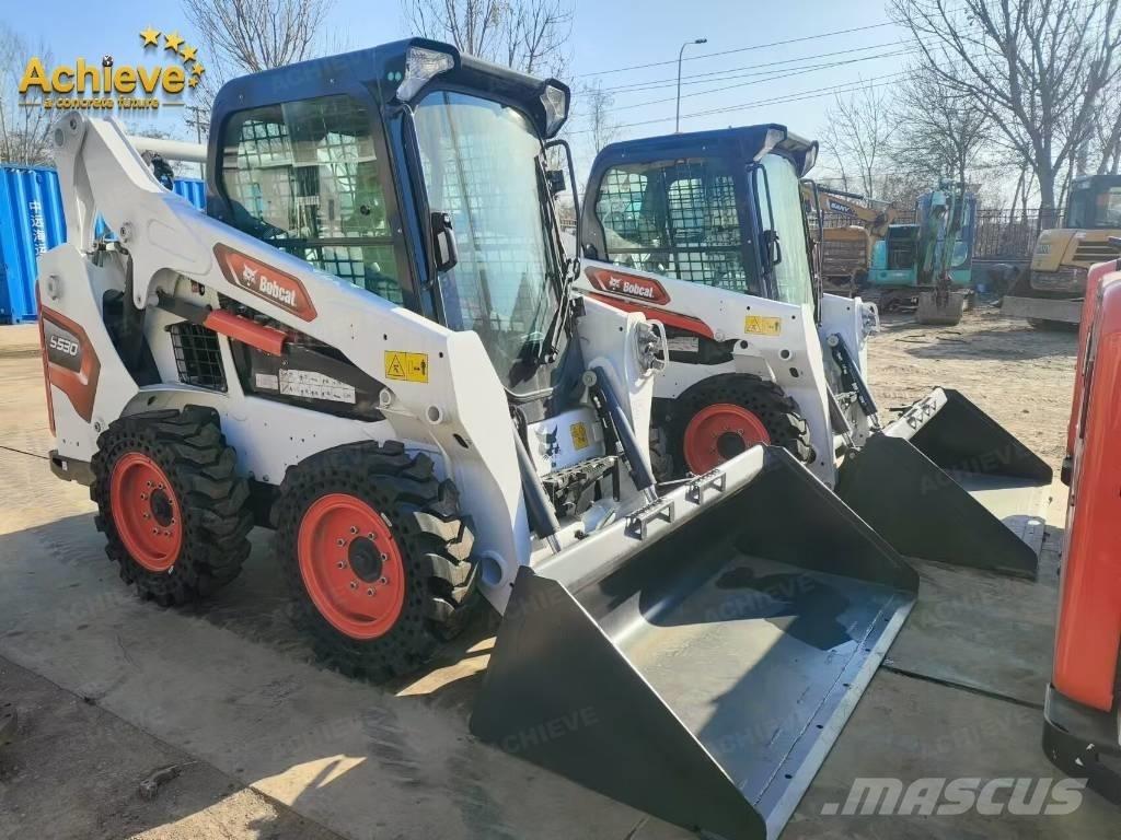 Bobcat S 530 Smykem řízené nakladače