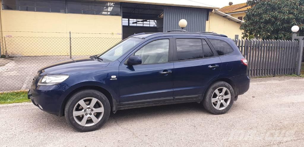 Hyundai SANTA FE Osobní vozy