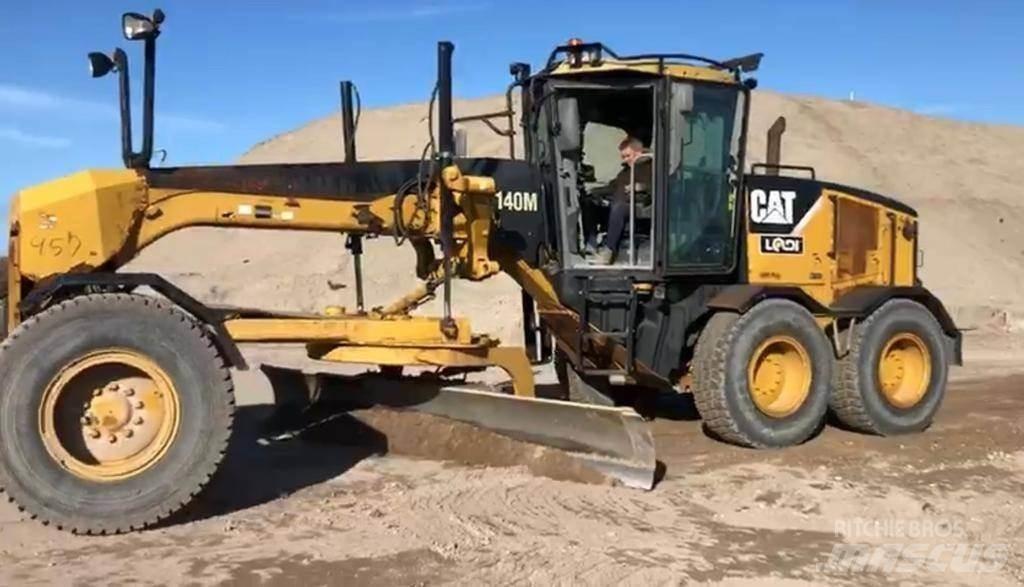 CAT 140M Grejdry
