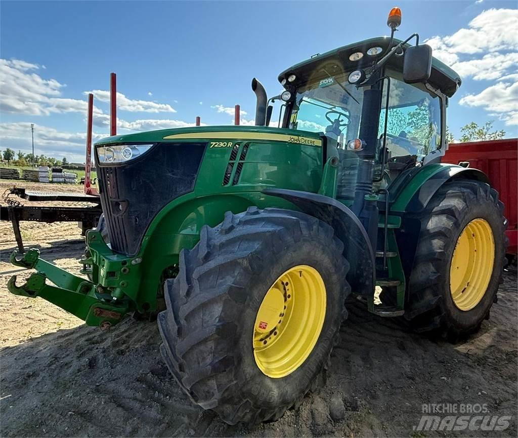 John Deere 7230R Traktory