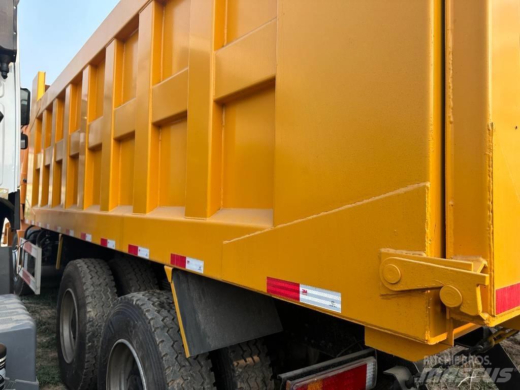 Shacman F3000 6*4 Sklápěče