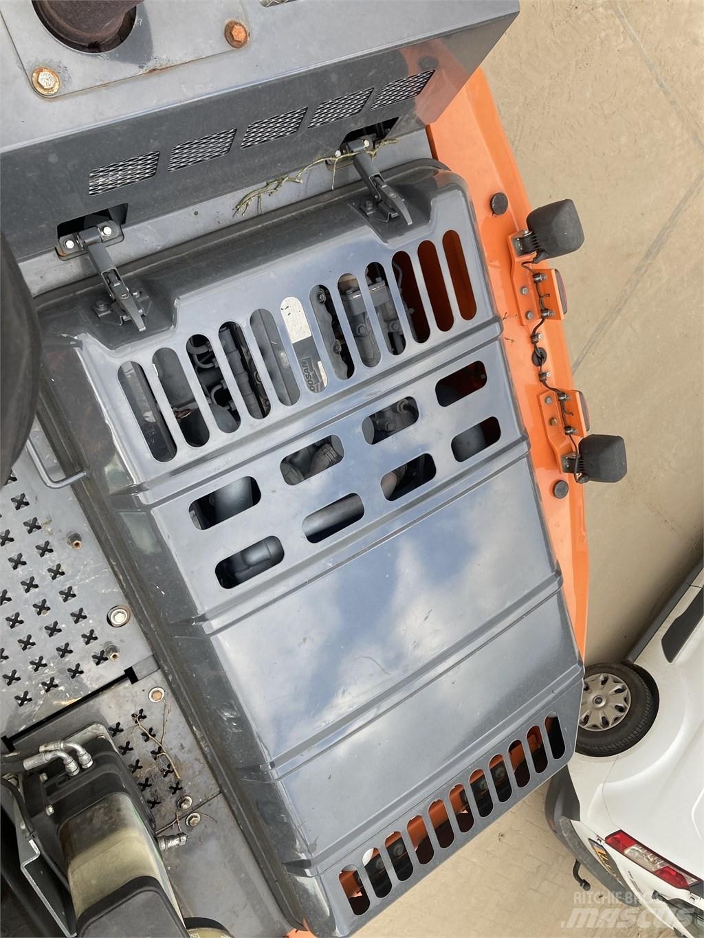 Doosan DX 170-5 W Kolová rýpadla