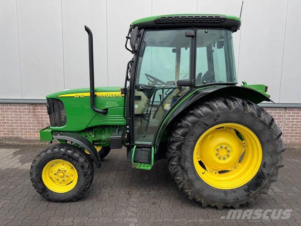 John Deere 5215 Osobní vozy