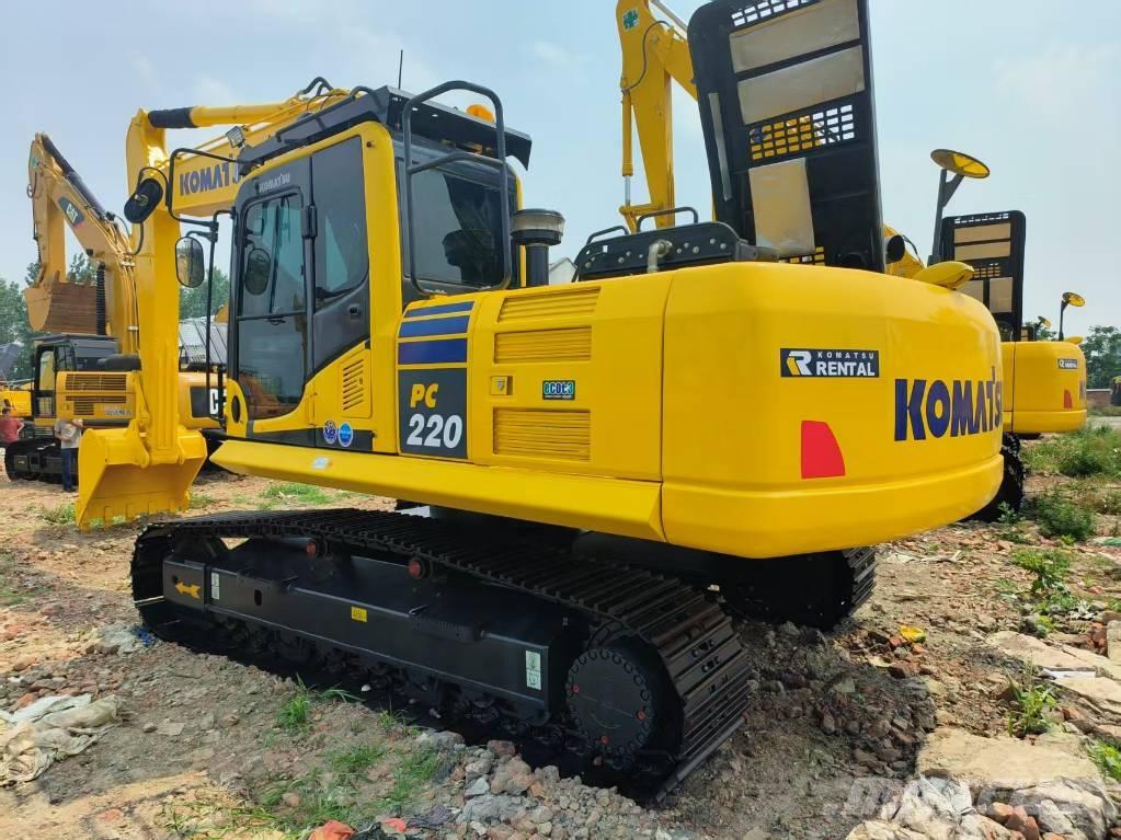 Komatsu PC 220-8 Pásová rýpadla