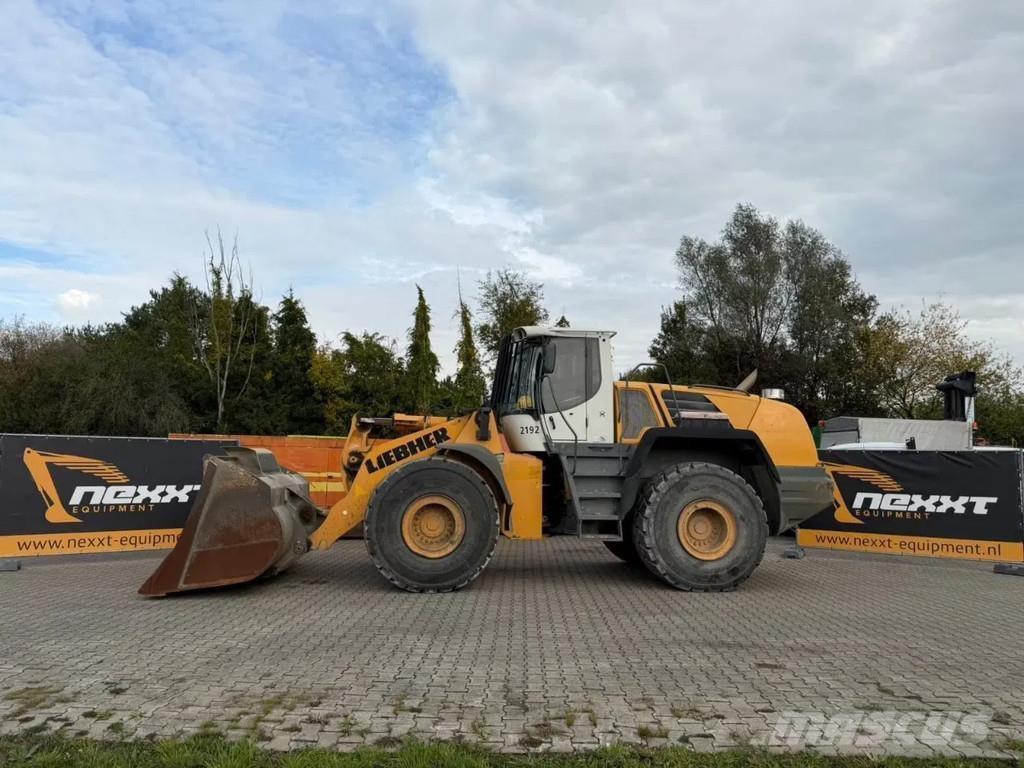 Liebherr L576 Kolové nakladače