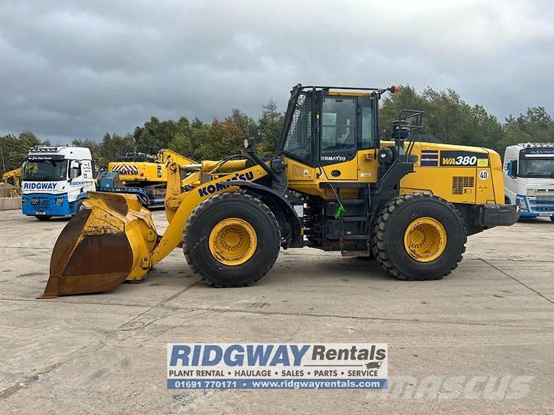 Komatsu wa380 Kolové nakladače