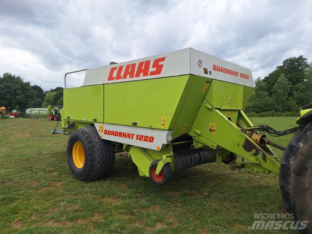 CLAAS Quadrant 1200 Lis na hranaté balíky