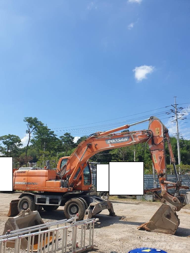 Doosan DX210WA Kolová rýpadla