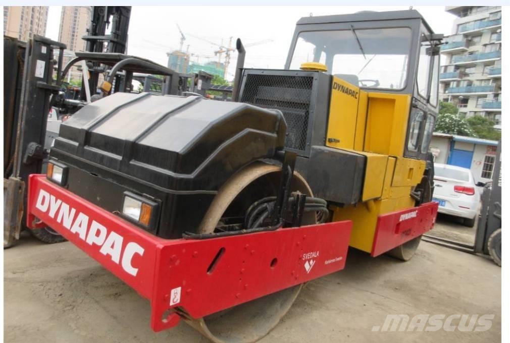 Dynapac CC 421 Tandemové válce