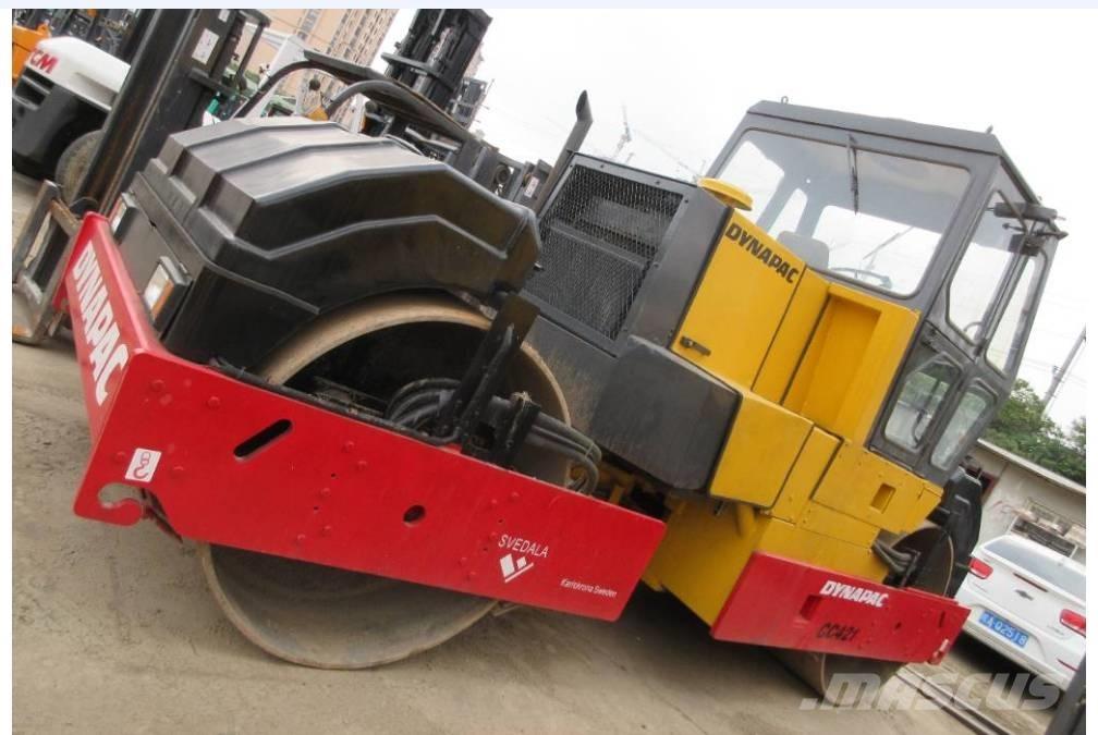 Dynapac CC 421 Tandemové válce