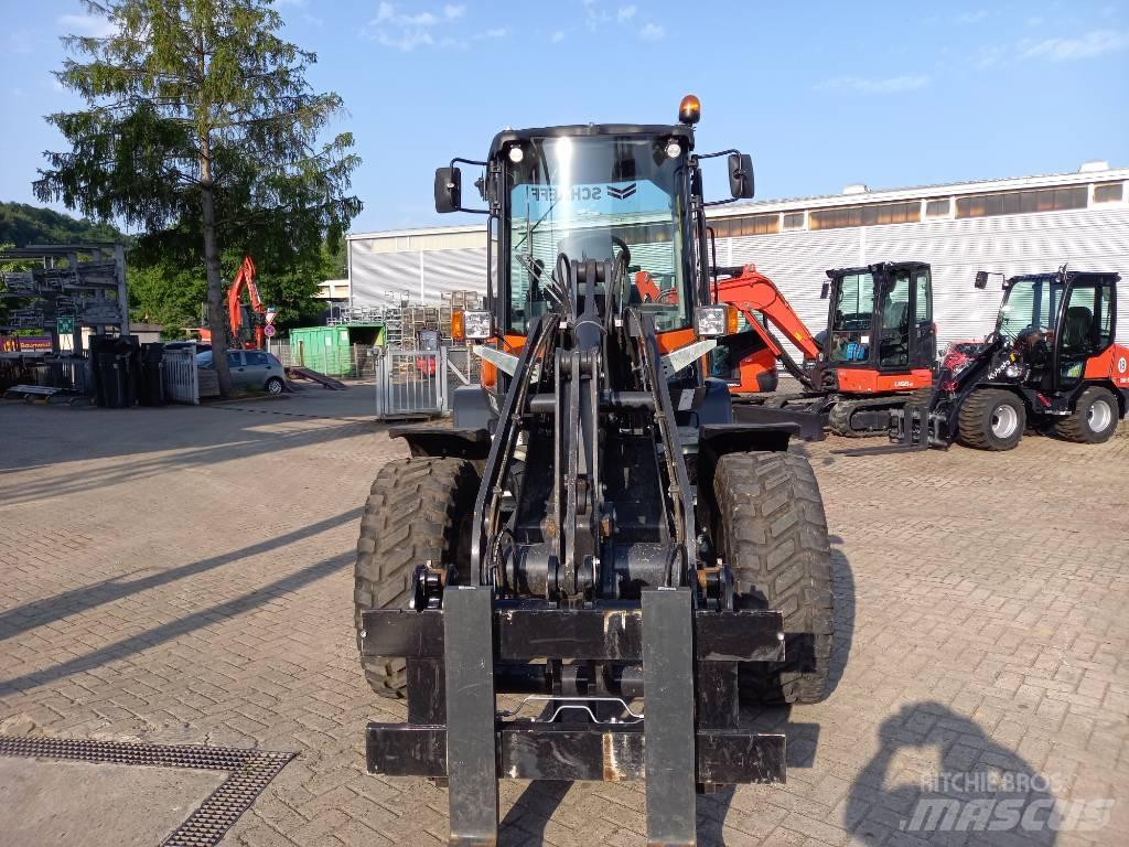 Schaeff TL100 Kolové nakladače