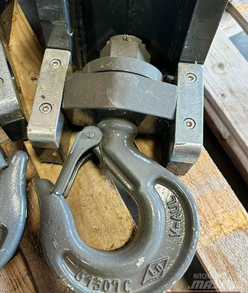 Merlo crane hook Stožáry