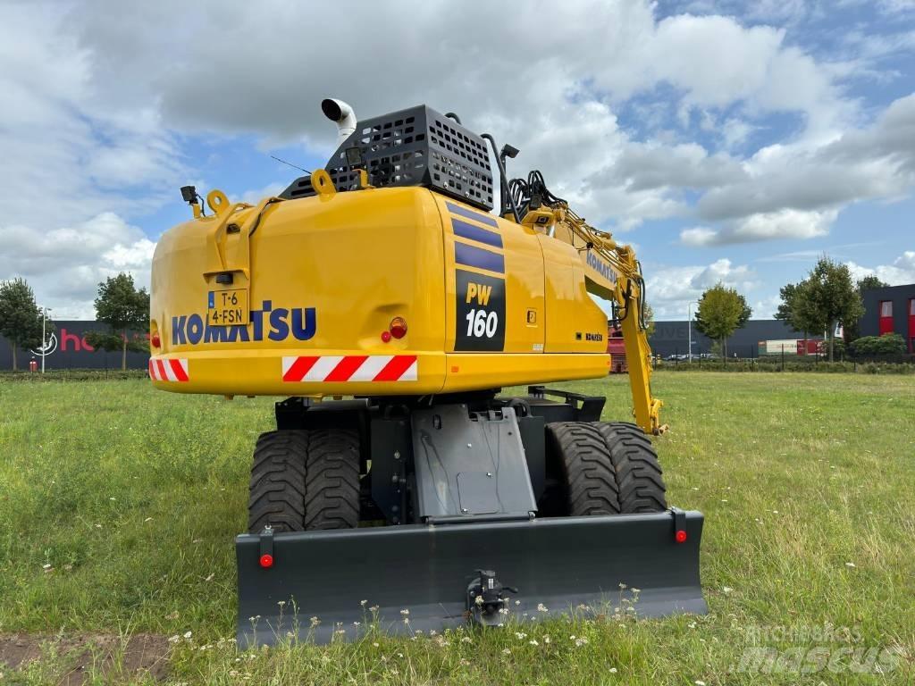 Komatsu PW160-11E0 Kolová rýpadla