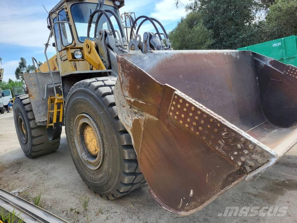 Volvo L 160 Kolové nakladače