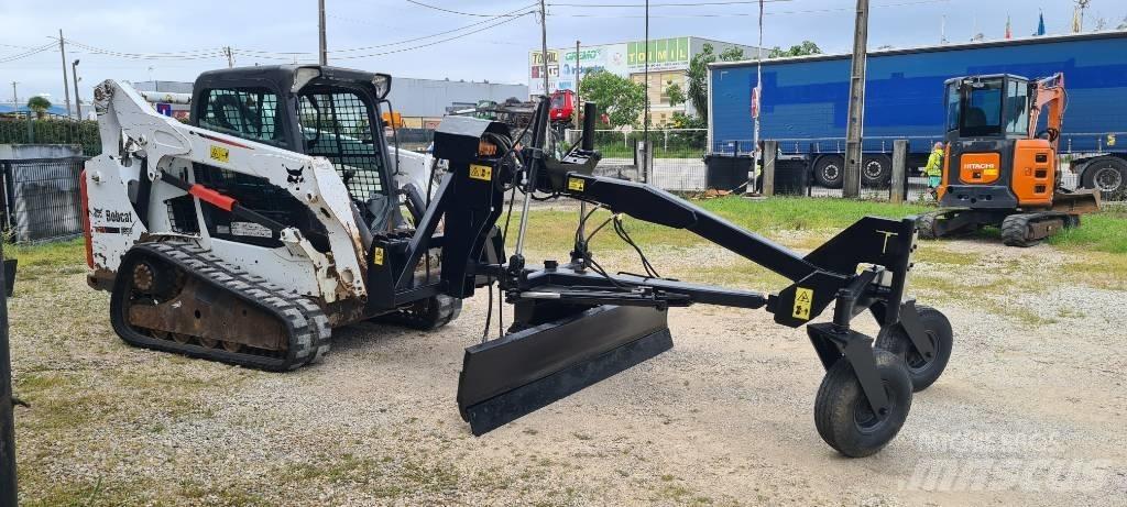 Bobcat T 590 HF Smykem řízené nakladače