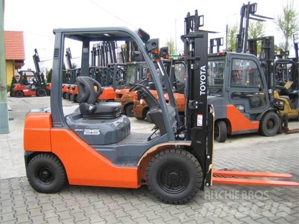 Toyota 02-8FG25 LPG vozíky