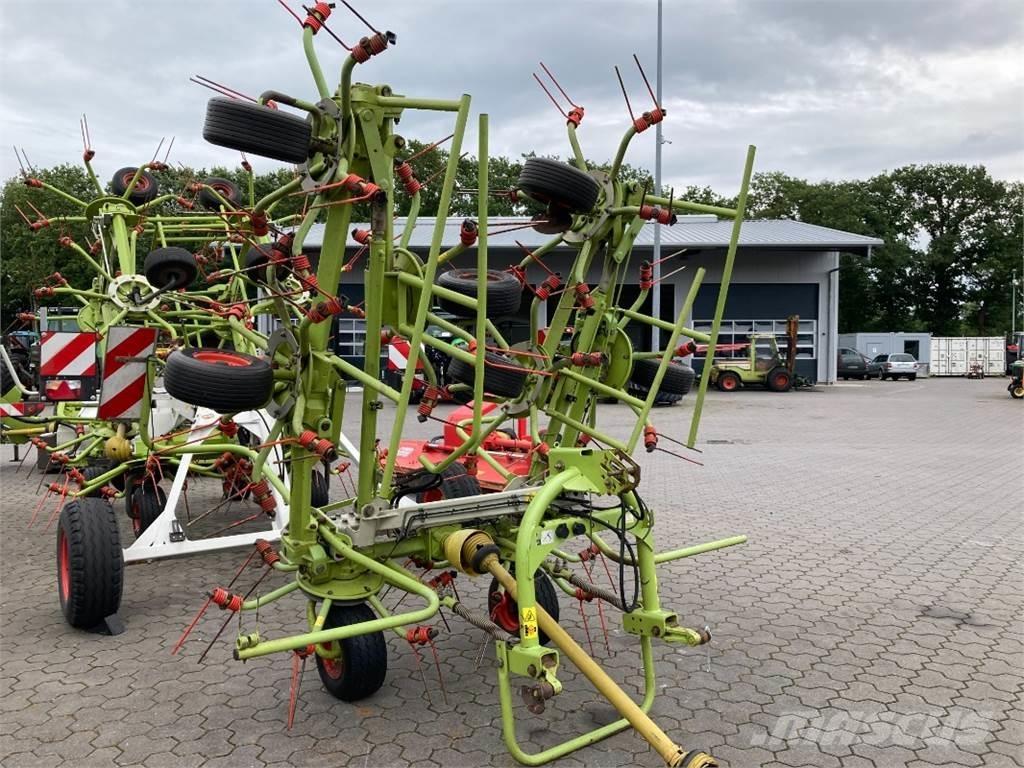CLAAS Volto 870 Obraceče a shrabovače sena