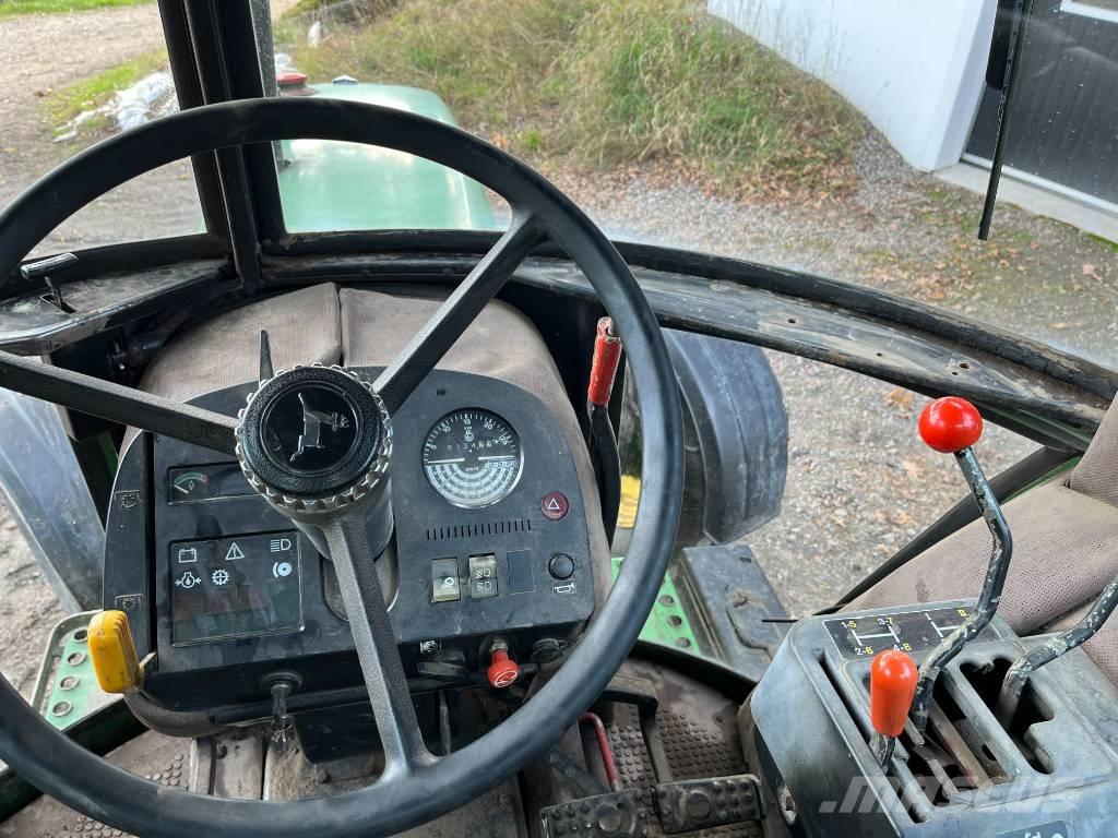 John Deere 2040 S Traktory